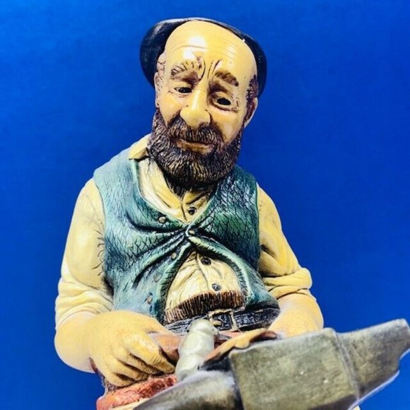 Chalkware figurine England Naturecraft Blacksmith - Picture 3 of 7